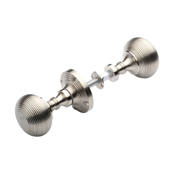 REEDED RIM DOOR KNOBS ON FACE FIX ROUND ROSE